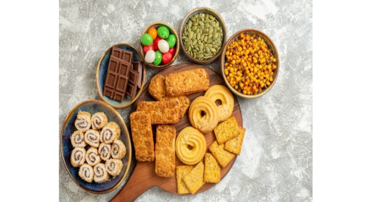 Top 10 Indian Snacks That Perfectly Complement Monsoon